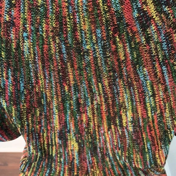 Forever 21 Rainbow Flutter Sleeve Knit Top Size S - Picture 5 of 8